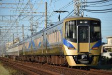 南海の特急が大変化!ついに「新形式車両」が登場へ 古い車両は 南海の特急が大変化!ついに「新形式車両」が登場へ 古い車両は