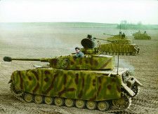 ロシア軍「骨董品戦車」と「異形のレア車両」もろとも撃破される