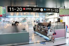 JR西日本「万博記念ICOCA」を限定発売 キャラ2体が“大阪グルメ