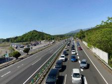 【交通情報】GW後半初日に東北道下り渋滞１５キロ　上りも渋滞　午前１１時現在　福島