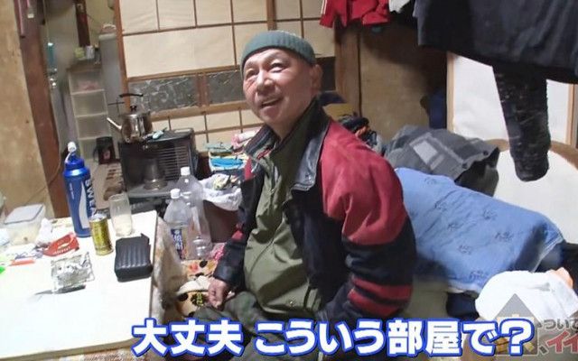 「塙山キャバレー」で出会った61歳男性「100人は付き合った…？」後悔の人生：家、ついて行ってイイですか？