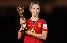 スペイン女子MFボンマティ、UWCLと女子W杯MVPに続きUEFA女子年間最優秀選手の個人三冠「忘れられないシーズンになった」