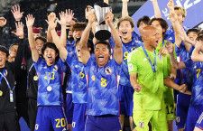 「自信を持ってパリに」日本を牽引した藤田譲瑠チマが“メダル”を目標に、大会MVPを受賞も「チームとして成し遂げたもの」と語る