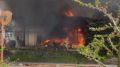 甲州市で火事　農機具など置かれた倉庫2棟が全半焼　けが人はなし