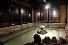 新潟県魚沼市に湧く栃尾又温泉。その栃尾又温泉に3軒栃尾又温泉のシンボルが「したの湯」だ