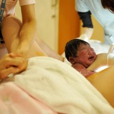 ゆんさんの第一子出産動画を公開 Fischer'sシルクロードさん「産声聞けた瞬間、涙腺崩壊」