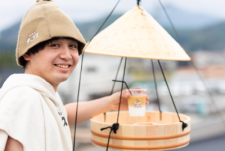 兵庫・丹波のサウナで外気浴中に空からコーヒーが届くサービスの 提供を5/21開始　リラックスしながらコーヒーを堪能する贅沢体験