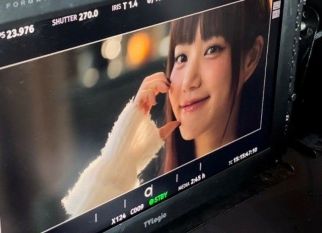 女優イ・ユビ、アイドルグループのセンター級…頬ハートで清涼美を発散