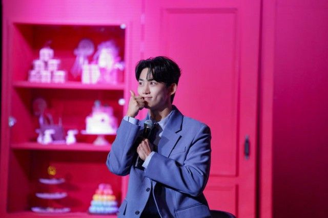 新しく着き 2PM」テギョン、ソウル単独ファンミ盛況…「ファンは私の活動の アイドルグッズ