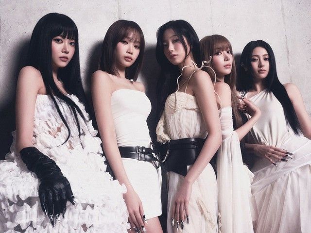 LE SSERAFIM - ルセラフィム ウンチェ「HOT 」特典の通販 by