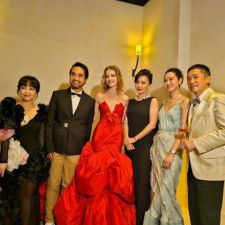 女優コン・ヒョジン、“アジアのスター夫婦”トニー・レオン＆カリーナ・ラウと肩を並べて…シン・ミナもうらやましさ爆発