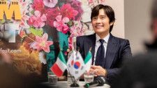 イ・ビョンホン、フィレンツェ韓国映画祭「特別企画展」が成功裏に幕…「とても良い思い出になるだろう」