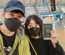 「2世準備中」俳優シム・ヒョンタク、美貌の日本人妻と日本でデート…富士山をバックに認証ショット公開