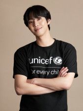 アン・ヒョソプ、「UNICEF TEAM」キャンペーン合流…才能寄付で善行に賛同