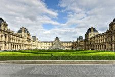 【フランス・パリ】ルーブル美術館を満喫する方法は？注意点や休憩スポットも徹底解説