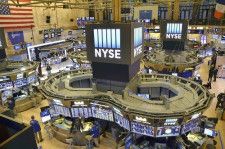 ＮＹダウ終値、７４８ドル安の４万３４２８ドル…一時８００ドル超下落