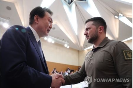 尹大統領のウクライナ訪問報道に「計画ない」　韓国高官