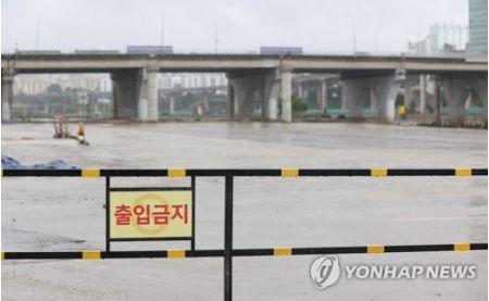 ソウル全域の大雨注意報解除　韓国気象庁