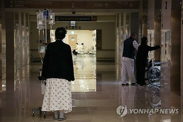 医学部教授側「政府の増員撤回なくして解決不可能」　韓国