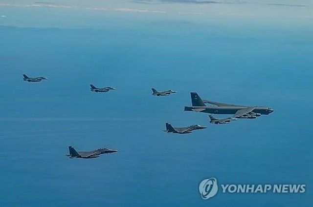 韓米日が合同空中訓練実施　核搭載可能な米戦略爆撃機も参加
