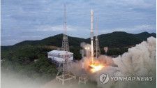 北朝鮮が軍事偵察衛星の打ち上げを試みた（CG）＝（聯合ニュースTV）