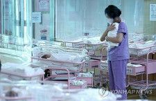韓国は少子化が加速している。病院の新生児室（資料写真）＝（聯合ニュース）