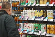 スーパーのビール売り場（資料写真）＝（聯合ニュース）