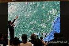 昨年１０月、韓国の民間団体は記者会見を開き、脱北者が中国から北朝鮮に送還されたルートを説明した（資料写真）＝（聯合ニュース）