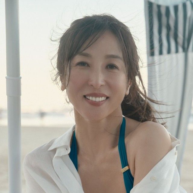 56歳レジェンドグラドル“27”年ぶりに写真集発売へ！　大胆カットも連発「やらないで後悔するならやって後悔」