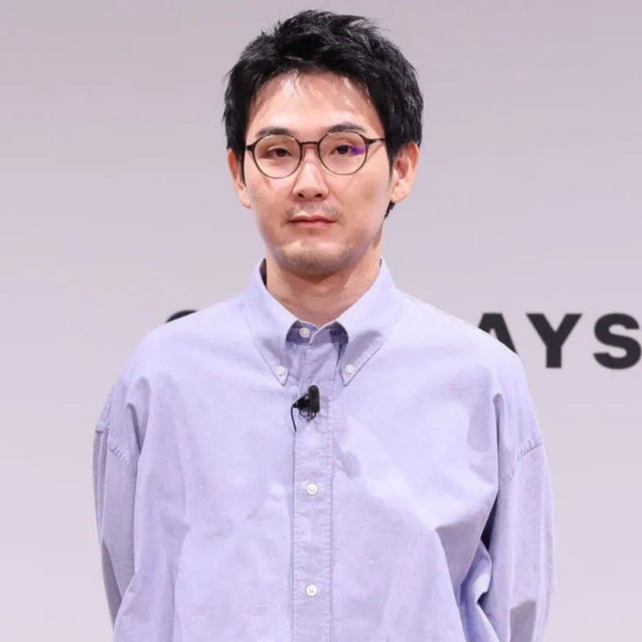 「松田龍平が考えるシーン別“メガネの選び方”」OWNDAYSの新価格＆新CMスタート(smart Web) - goo ニュース