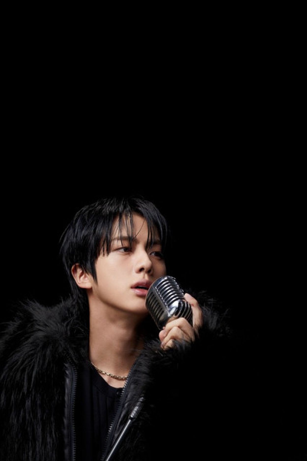 BTS」JIN、3rdコンセプトフォト公開…官能的なロックスターに変身