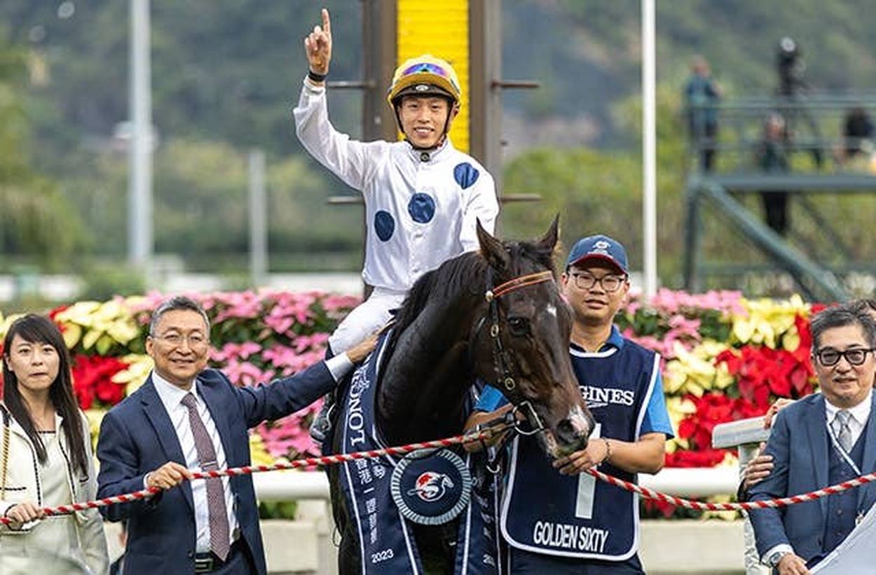 ゴールデンシックスティぬいぐるみ 香港最強馬 競馬 ウマ娘 - ぬいぐるみ