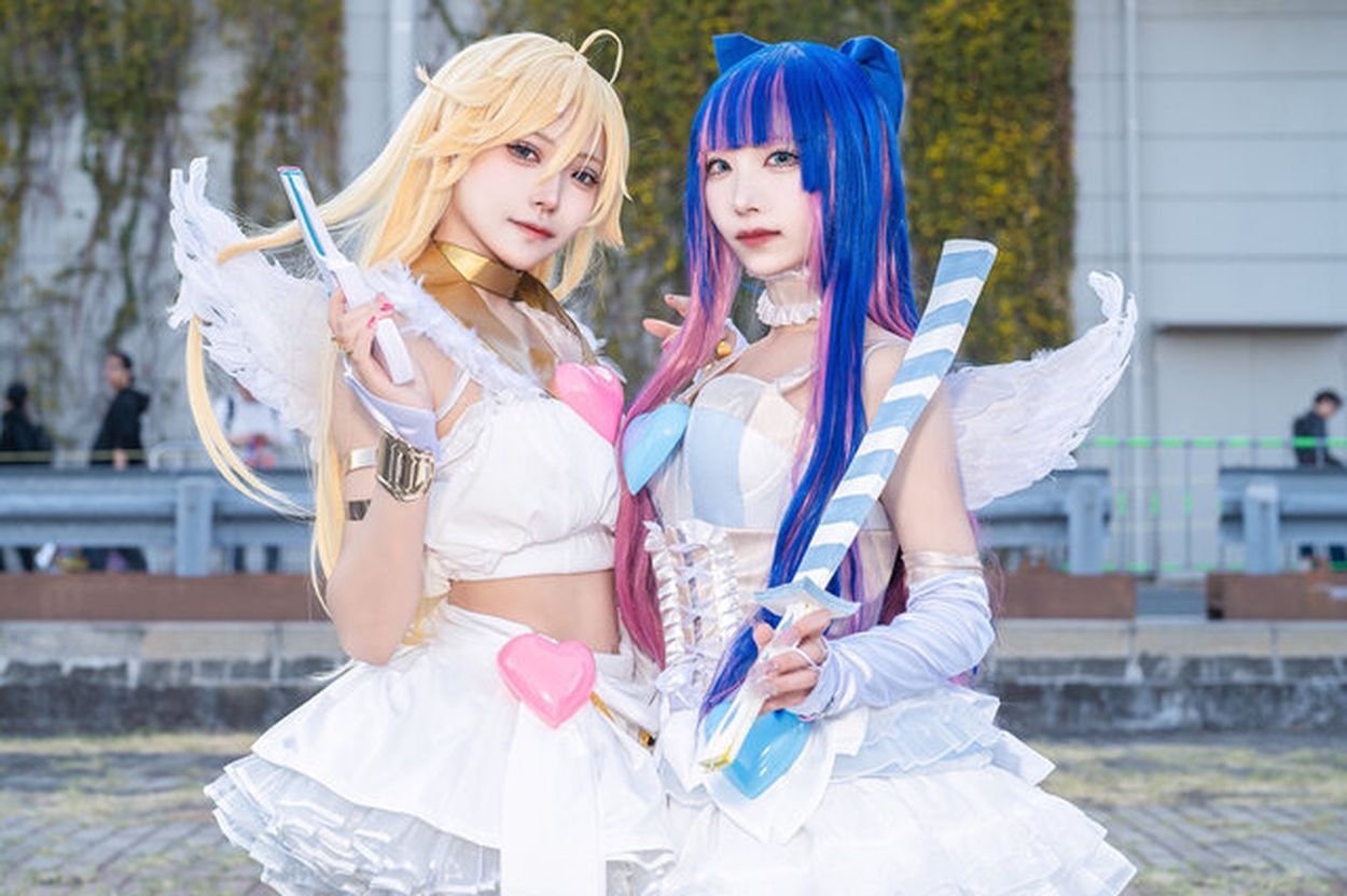 コスプレイヤーのパンスト画像 コスプレ】あの「パンスト」が帰ってくる！新作が待ちきれないファンに美女レイヤーが天使姉妹コスをお届け【写真11枚】(インサイド) - goo ニュース