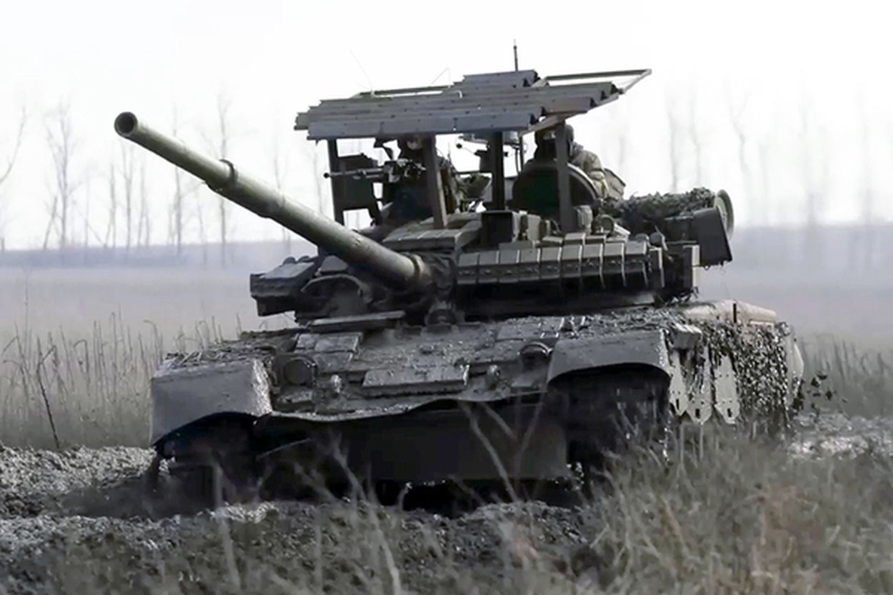 ロシア軍 戦車 T-72 タグ キーホルダー キーチェーン ウクライナ
