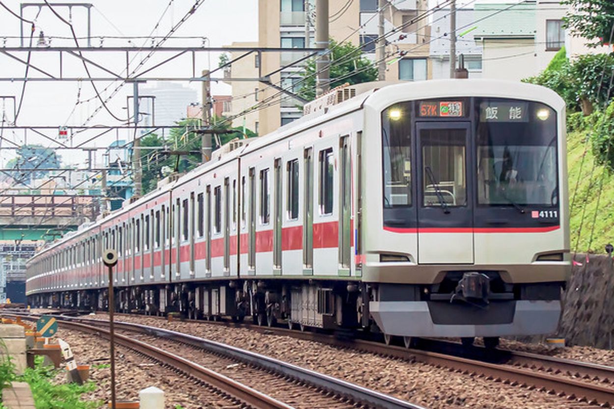 東急が制服リニューアル 性別による差異廃止で制帽変わる？ 「販売企画」も進行中(乗りものニュース) - goo ニュース