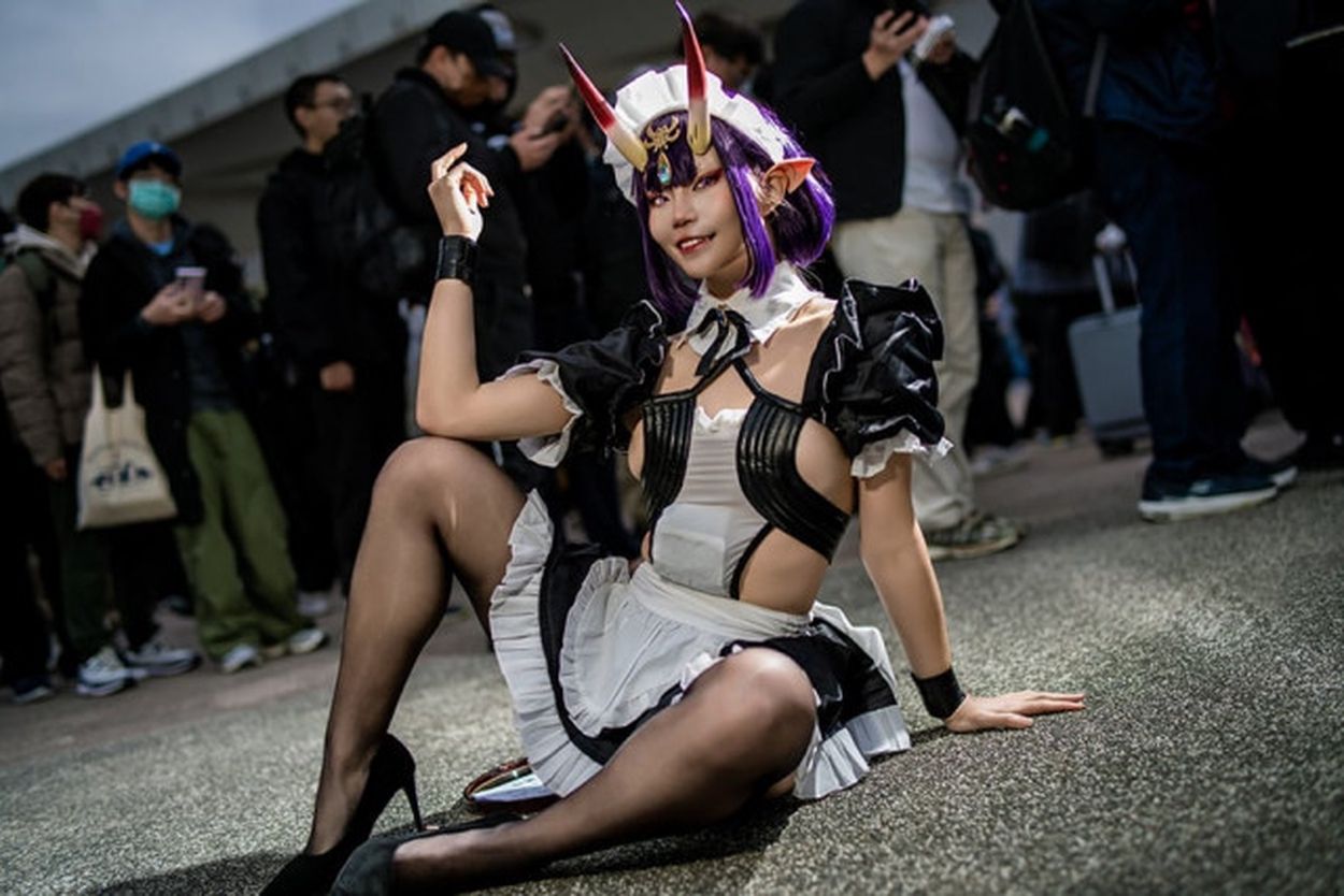 コスプレ】魅惑ボディライン映える『FGO』酒呑童子の艶めかしい