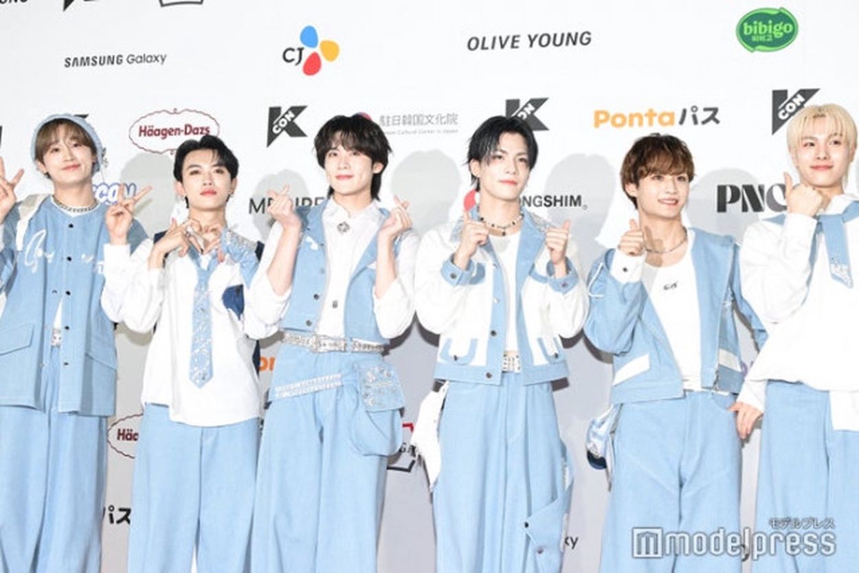 Amazon.co.jp: kcon popup 韓国 dxteen トレカ 特典 ラキドロ