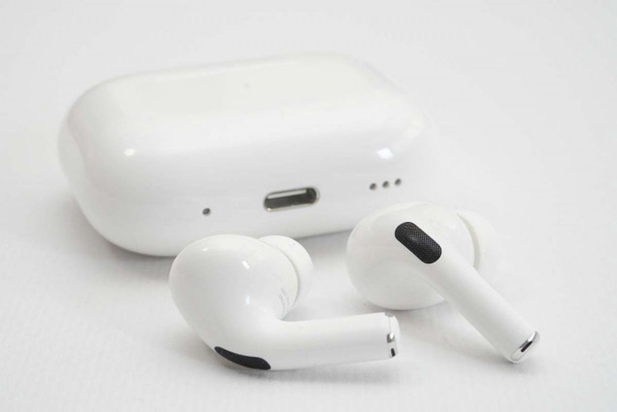 AirPods Proの新機能「適応型オーディオ」を試した。不便な面もあるが