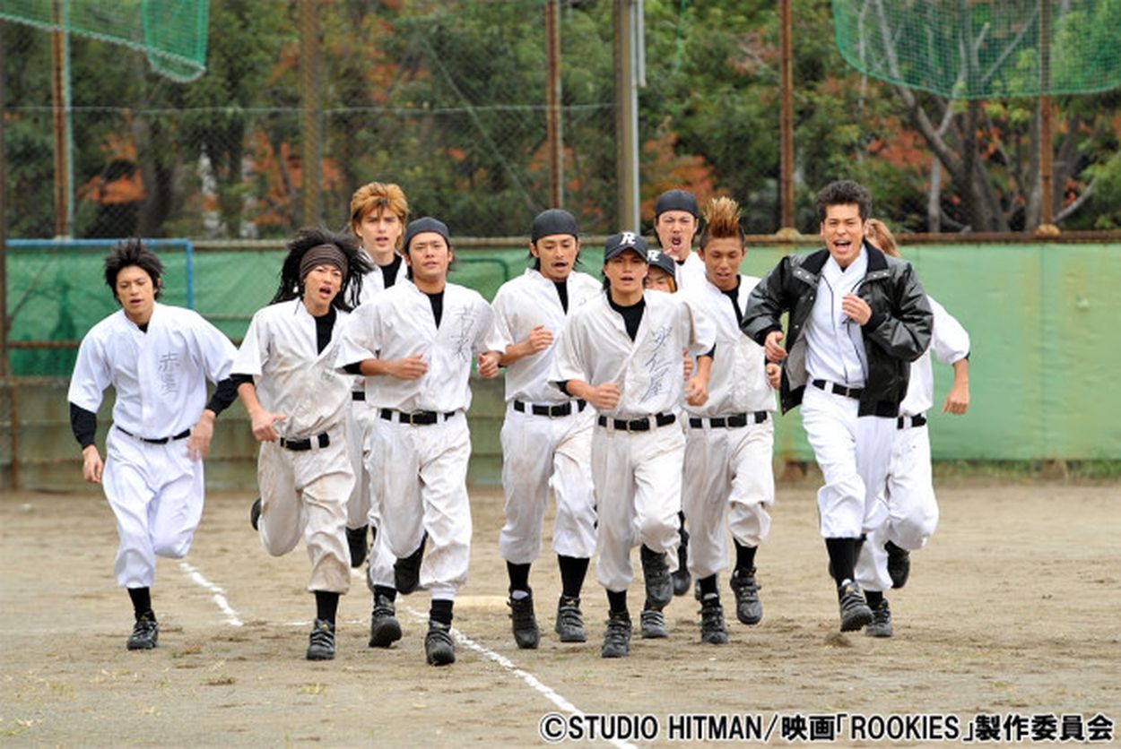 佐藤健が作り出す自然な空気と熱いシーンが物語を盛り上げる！映画「ROOKIES−卒業−」(HOMINIS) - goo ニュース