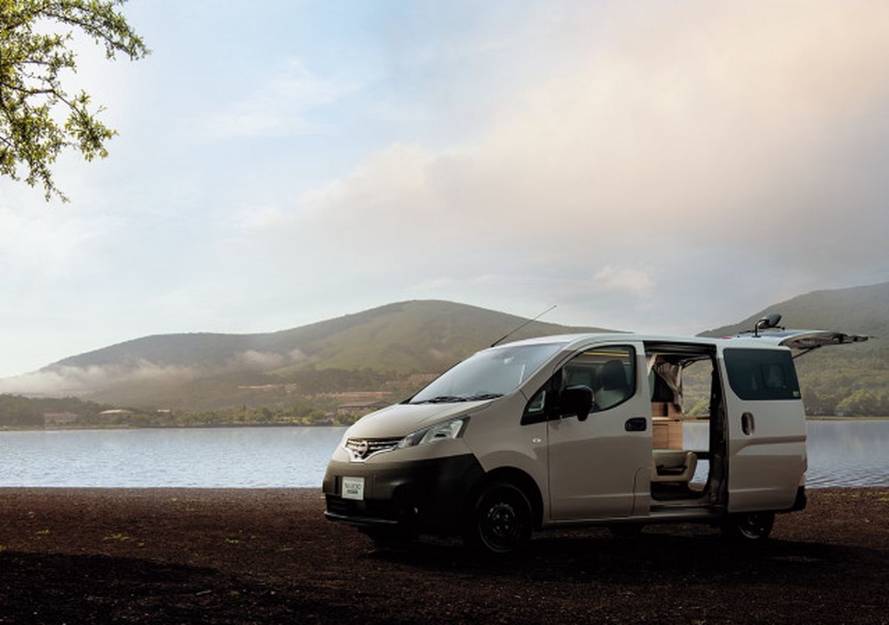 こんなクルマで車中泊したい 日産NV200バネットに動くリビングルーム、「マイルーム」が登場(ENGINE WEB) - goo ニュース