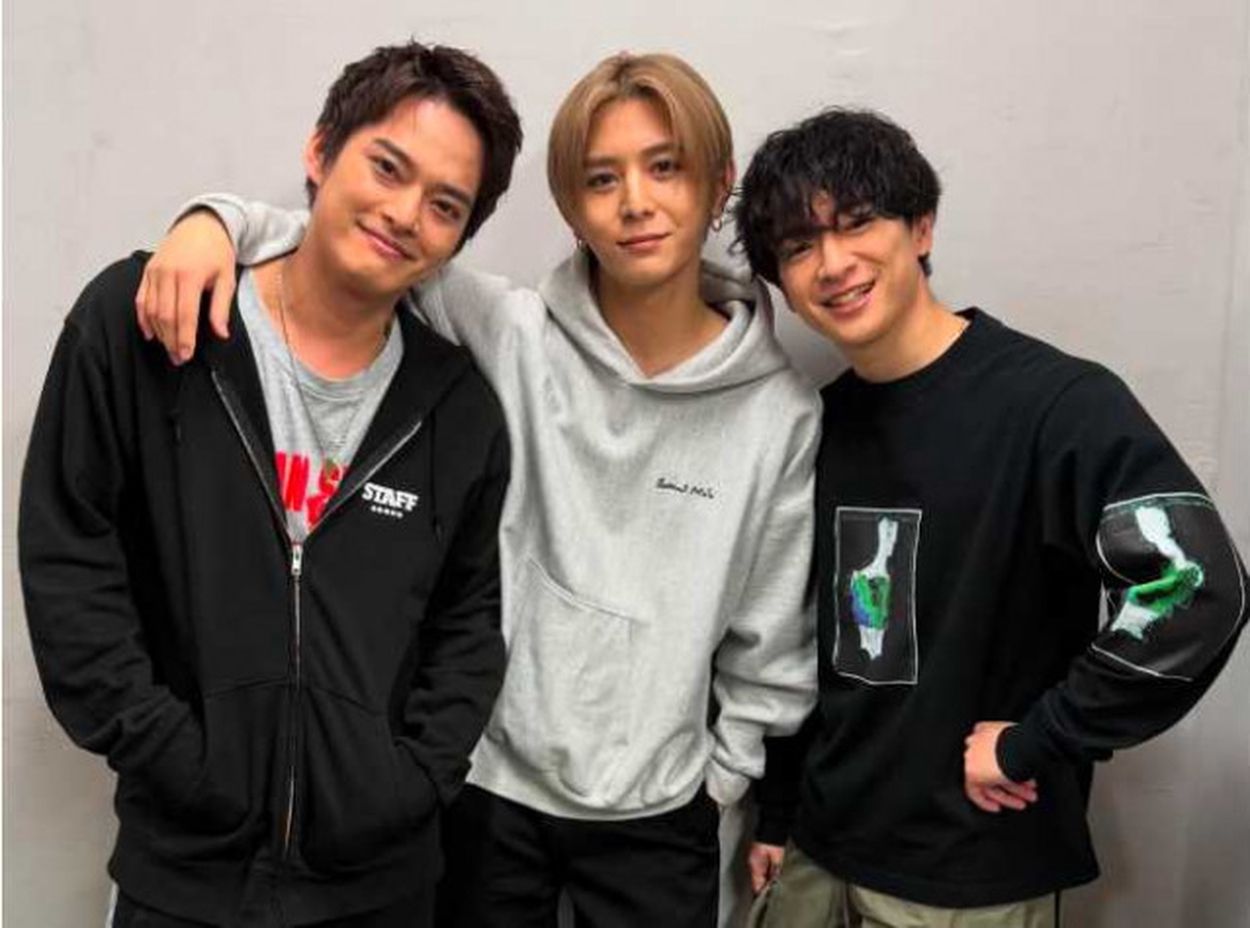 山田涼介 / 中山優馬 /知念侑李 サイン入り法被 山田涼介 / 中山優馬 /知念侑李 サイン入り法被