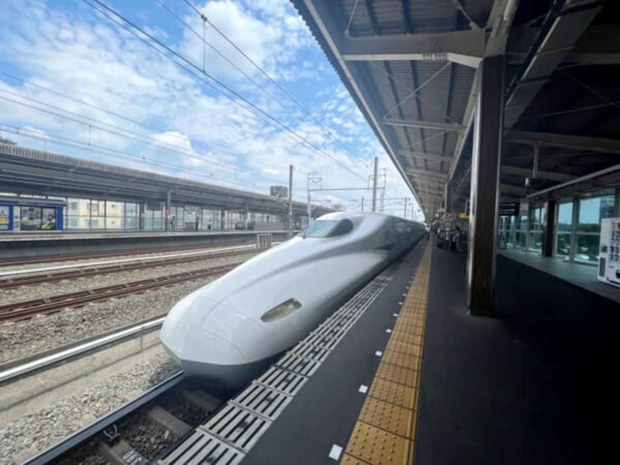 東海道新幹線のチャイムが本日よりUAの「会いに行こう」に変更