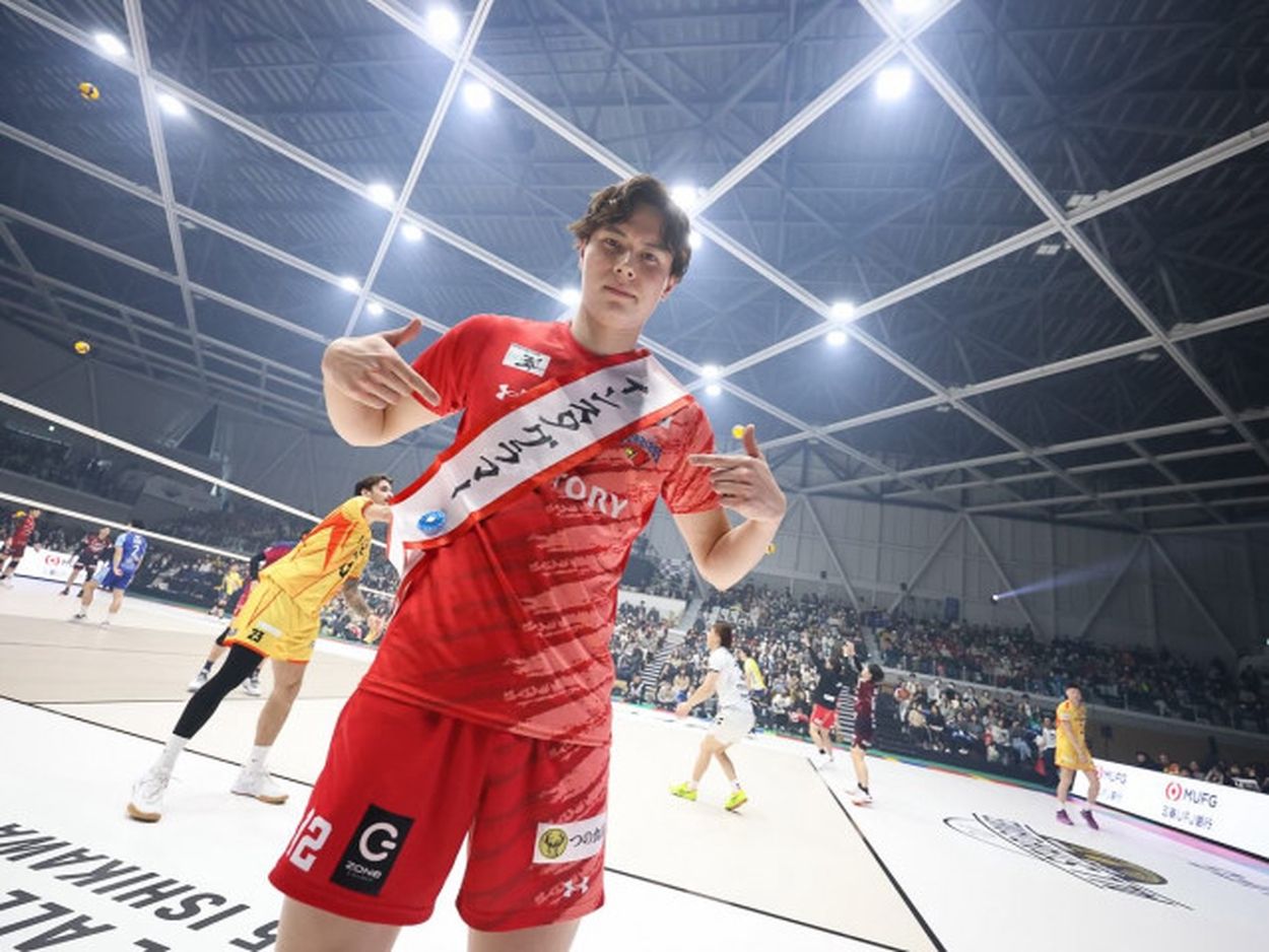 サントリーサンバーズ大阪 髙橋藍選手 直筆サインパネル