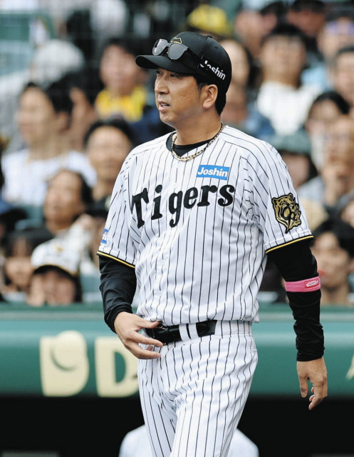 阪神タイガース 藤川球児監督 ボブルヘッド人形 - メルカリ