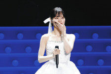 乃木坂46・山下美月「生まれ変わっても絶対アイドル」涙の卒業コンサート　アンコールでは純白のドレス