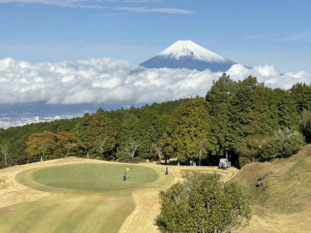 ゴルフばか日誌 #43】富士の絶景を望むコースできっちり90切り！ 翌日は惜しくも2打足りず(泣)(みんなのゴルフダイジェスト) - goo ニュース