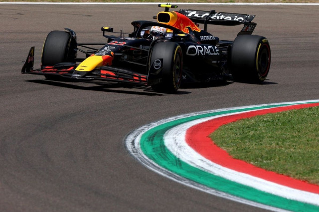 完璧わいふによる レッドブル角田裕毅、F1エミリア・ロマーニャGP予選Q1でマシンが ミニカー