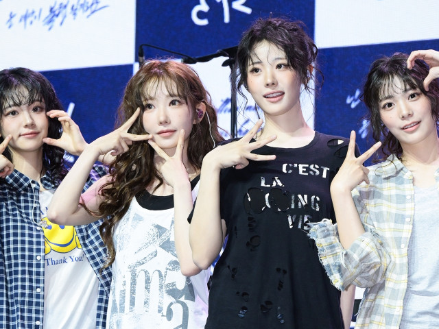 元NMB48メンバーのバンドQWERが韓国チャートで1位に輝く