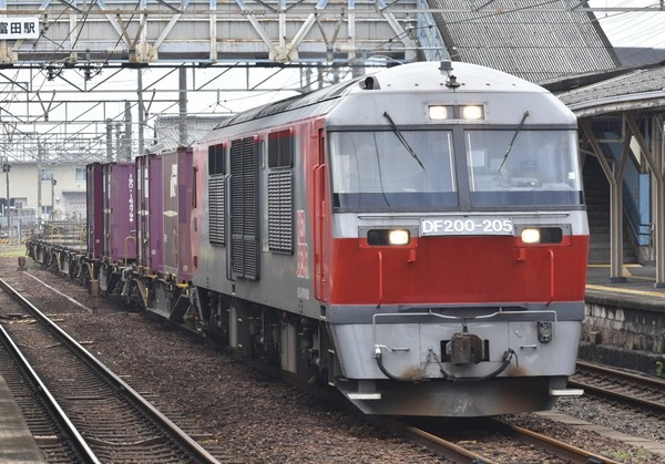 線路が枝分かれしまくる「広大な貨物駅」が減ったワケ 今の主流は「ピットイン型」!? 時代に消える「職人技」とは(乗りものニュース) - goo ニュース