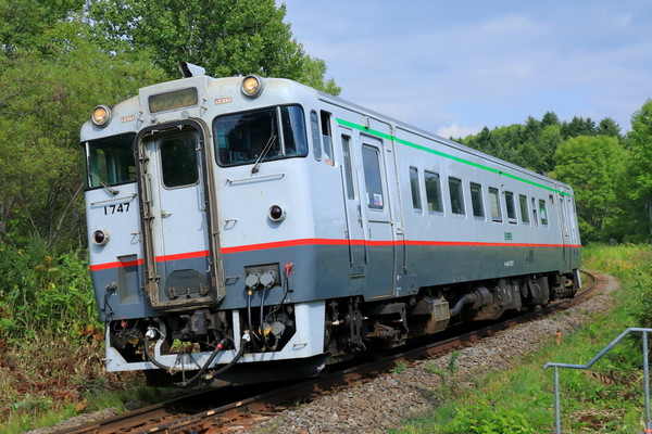 日本最北のローカル線」で異色の“急行”が運転へ 驚きの「ごちゃ混ぜ編成」に変更 JR北海道(乗りものニュース) - goo ニュース